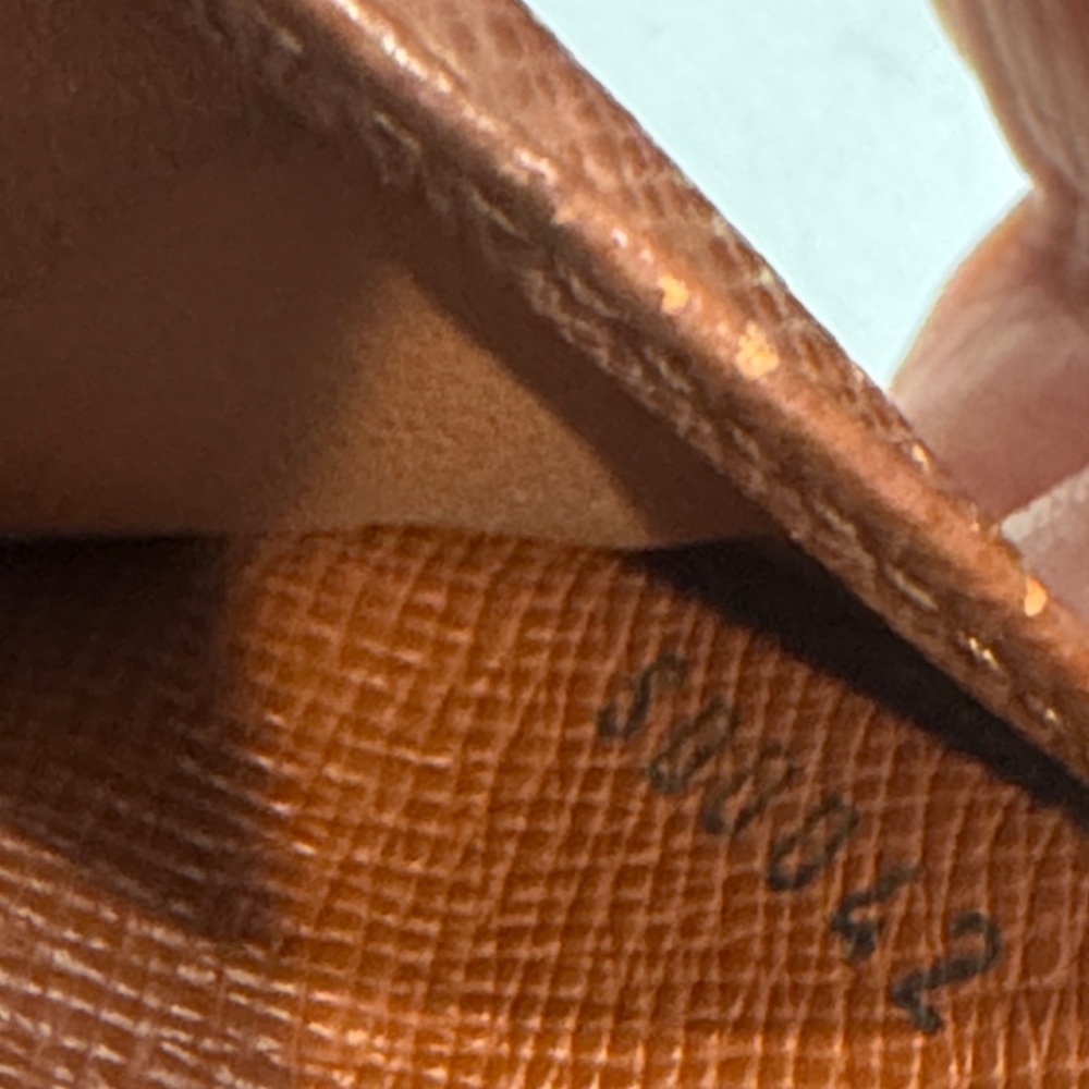 Authentic Louis Vuitton Compact Wallet - Picture 11 of 11